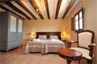 Beautifully Restored Village Potters House with Garden and Jacuzzi